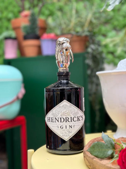 “Me importa un pepino”: la nueva campaña de Hendrick’s para refrescar tu verano