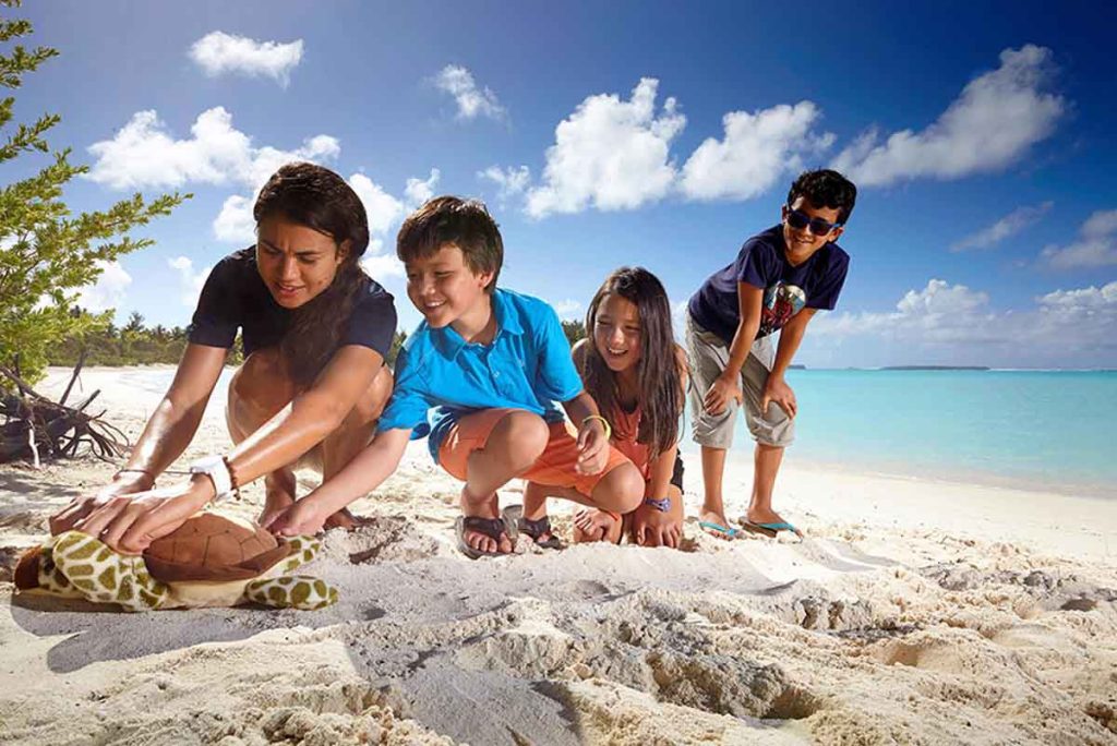 Descubre destinos de ensueño perfectos para vacaciones familiares este año, ofreciendo lujo, entretenimiento y experiencias inolvidables