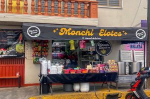 Monchielotes Iztapalapa: el lugar donde los esquites se comen con ramen coreano