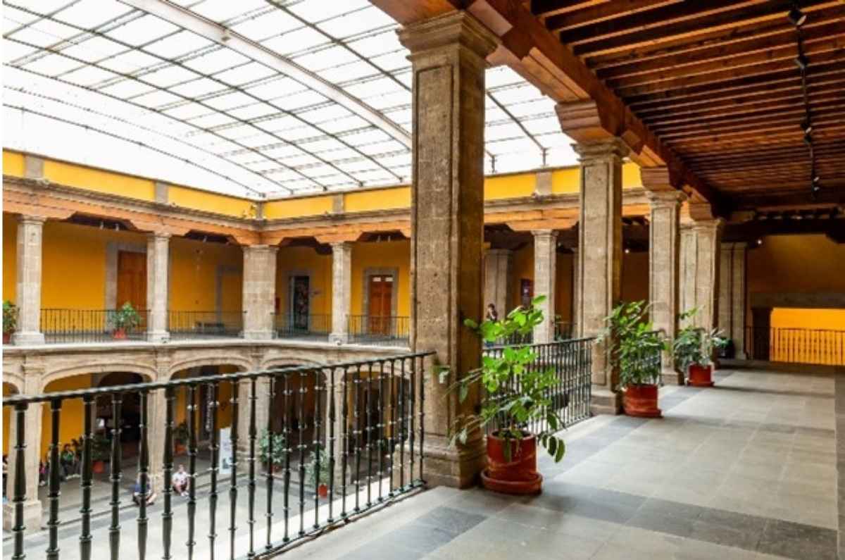 4. Antiguo Palacio del Arzobispado / Museo SHCP