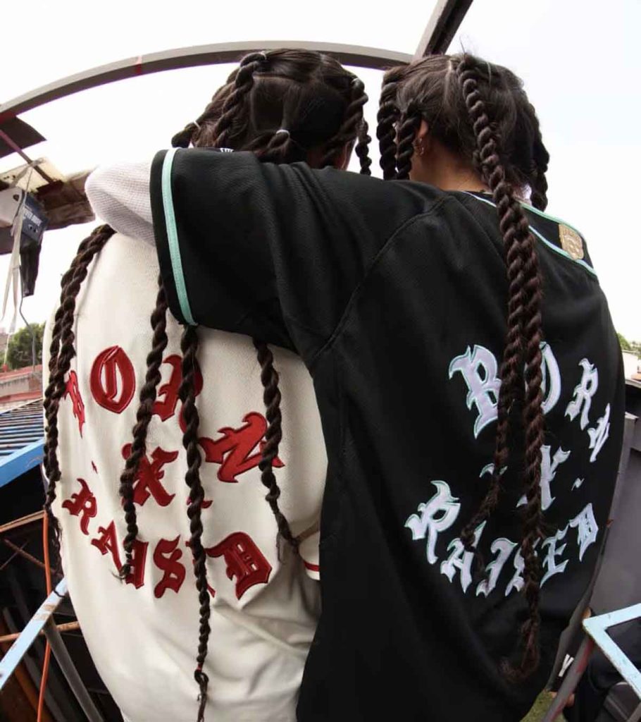 Champion lanza Born x Raised x Diablos Rojos, una colección que fusiona la tradición beisbolera mexicana con el estilo urbano de Los Ángeles.