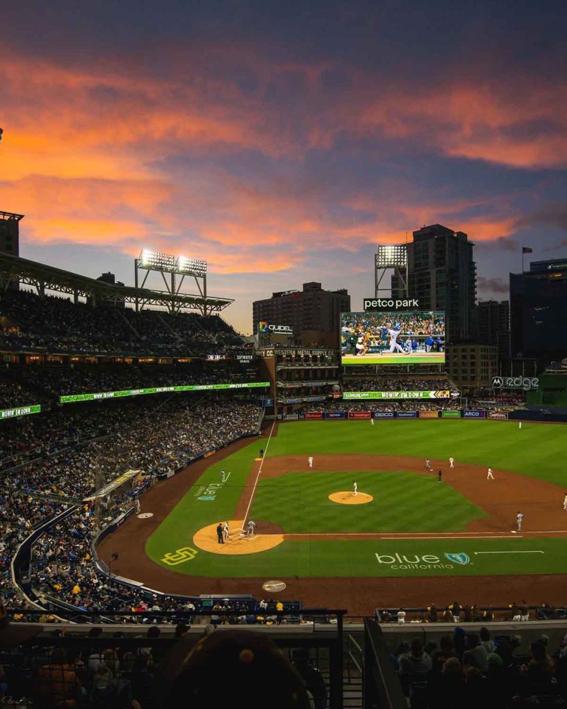Checa cómo llegar, qué comer y todo lo que puedes hacer en la casa de los Padres de San Diego: el Petco Park