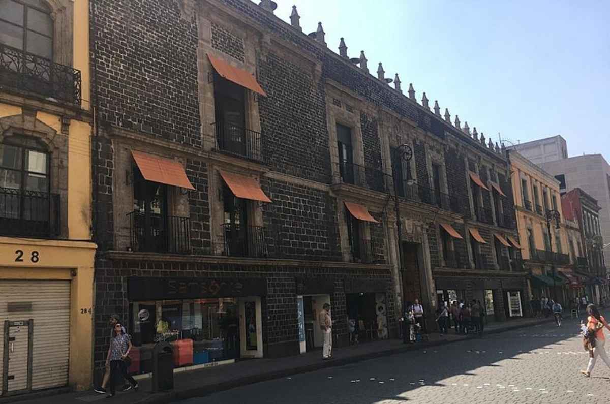 5. Palacio de la Condesa de Miravalle