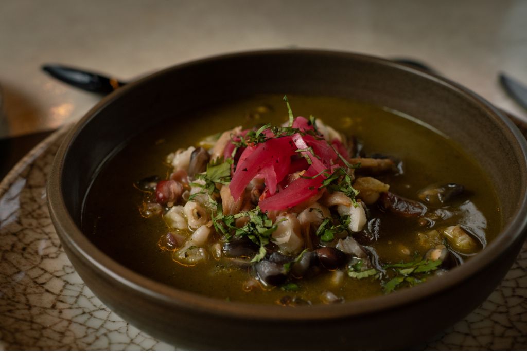 Restaurante con comida típica en la ciudad de México