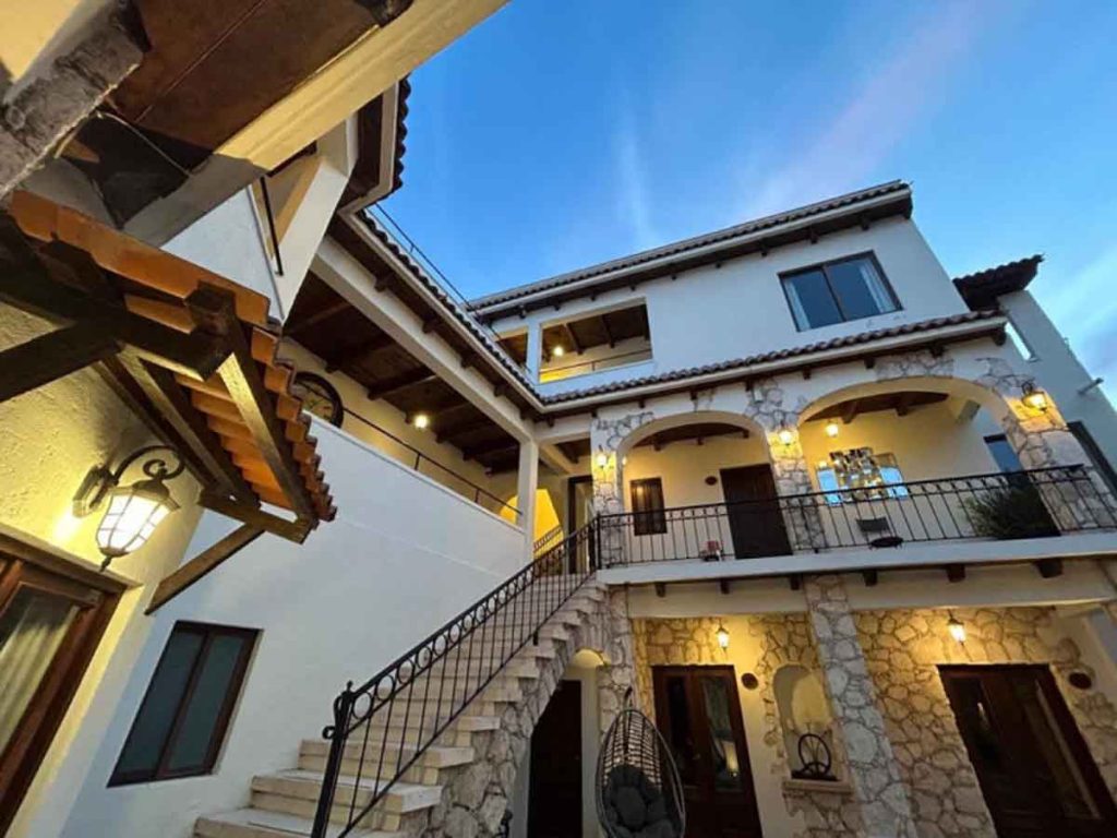 Descubre tres pueblos mágicos recomendados por Booking.com cerca de Ciudad de México, ideales para un finde de naturaleza, cultura y aventura