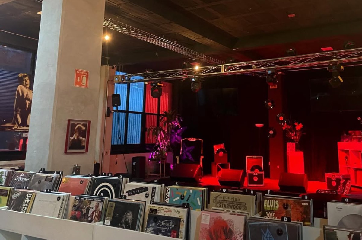tiendas-de-vinilos-que-visitar-en-cdmx-club-del-rock–roll