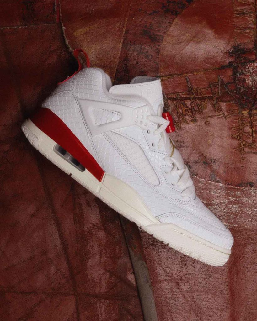 Jordan presenta "El Vuelo", una colección de calzado inspirada en la lucha libre mexicana: Air Jordan 3 Retro y Jordan Spizike Low.