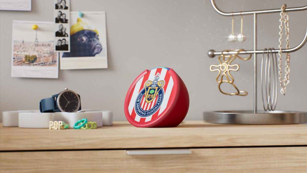 Chivas y Amazon Alexa presentan el Echo Pop Edición Limitada del Rebaño Sagrado. Por primera vez en México, un dispositivo Echo con diseño