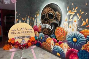 Casa Ofrenda en Xochimilco donde el Día de muertos se celebra todo el año