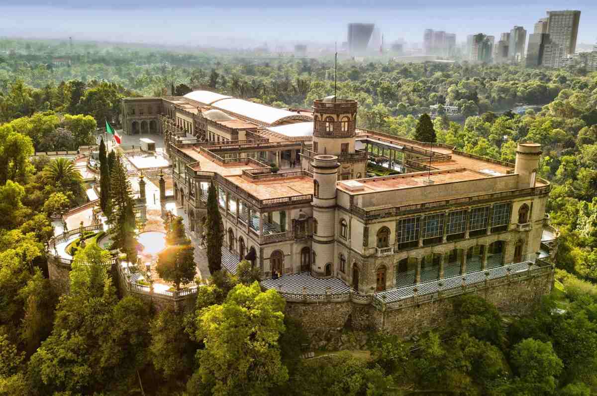 Revive la época imperial con el recorrido de Maximiliano y Carlota en el Castillo de Chapultepec