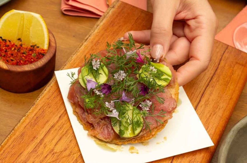 OpenTable lanza "Concierge", inteligencia artificial que brinda info de 60,000 restaurantes. Su objetivo es facilitar la reservación.