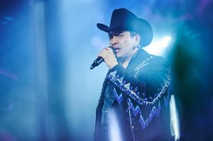 Celebra el 15 de septiembre con concierto GRATIS de Julión Álvarez