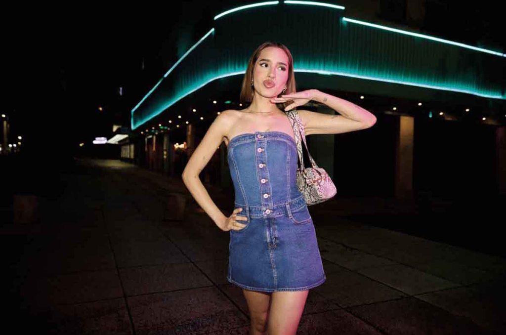 American Eagle y Domelipa lanzan "Dress Code", una colección de ropa inspirada en looks de fiesta que ya está disponible.
