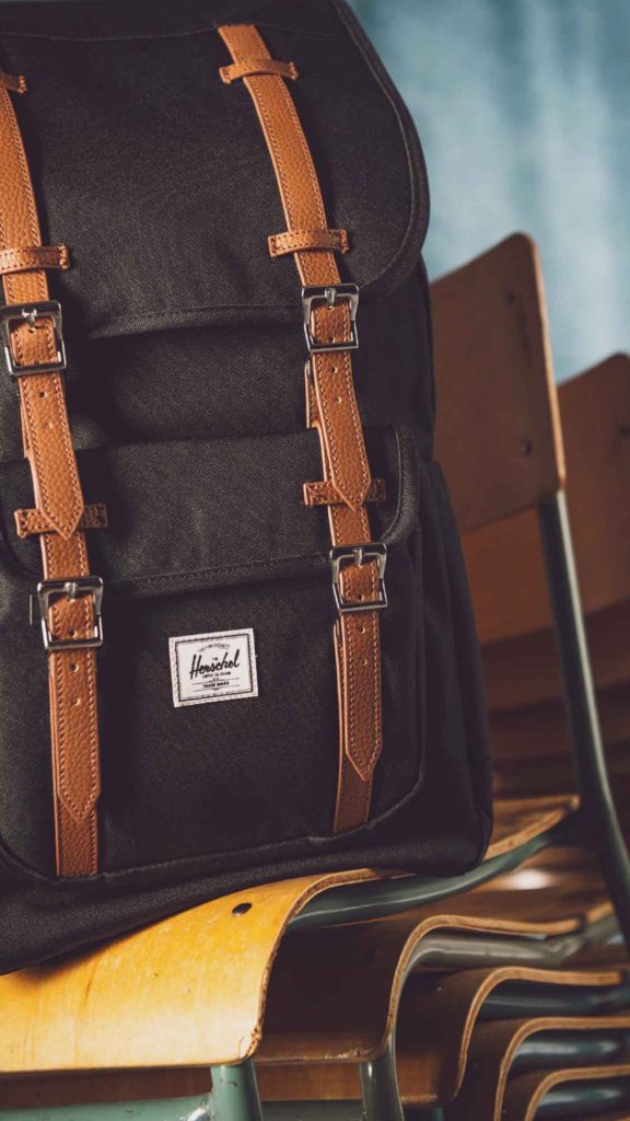 Descubre 6 recomendaciones para arrancar el ciclo escolar con organización y estilo. Herschel te ayuda a prepararte para el éxito.