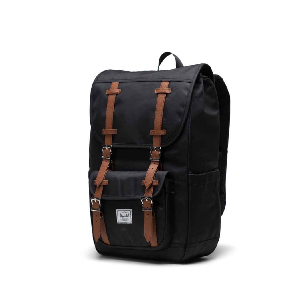 Descubre 6 recomendaciones para arrancar el ciclo escolar con organización y estilo. Herschel te ayuda a prepararte para el éxito.