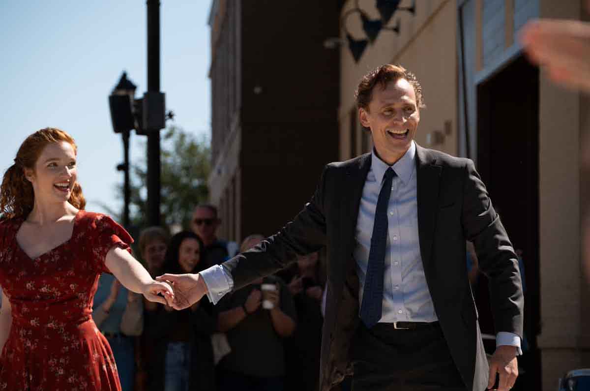 La Vida de Chuck: una de las mejores películas de 2025 con Tom Hiddleston