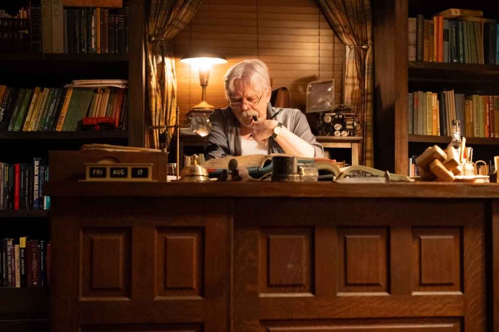 Descubre La Vida de Chuck, la nueva película basada en Stephen King. Una gran historia que narra la existencia de un hombre en reversa.