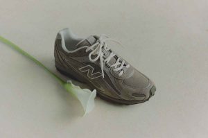 De los 70 a tu pie: New Balance lanza un sneaker que combina lo clásico y lo moderno