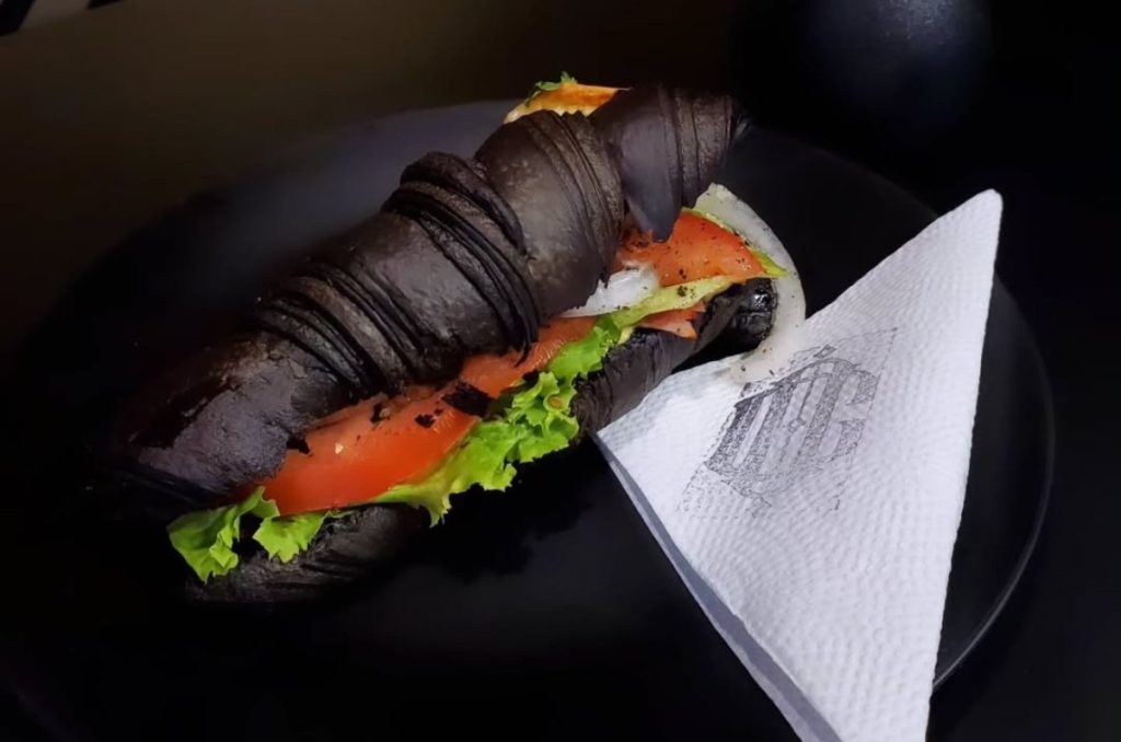 Obscuro Café: el rincón gótico que está hechizando la Juárez