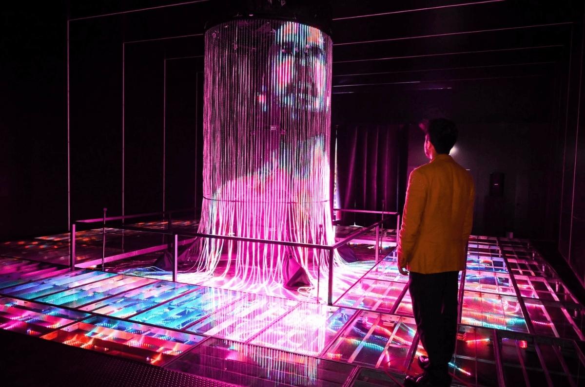FLUX Llega a Plaza Satélite: una experiencia de arte que se transforma contigo