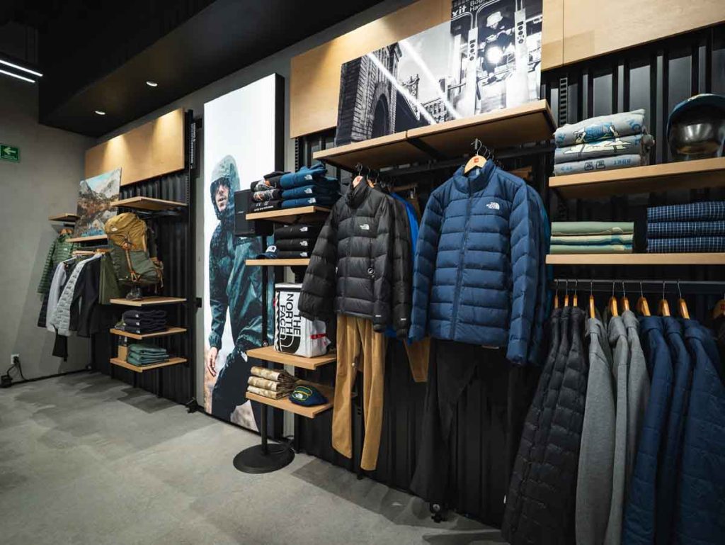 The North Face celebra la reapertura de su tienda en Antara. Con una imagen renovada, invita a los exploradores a una nueva experiencia.