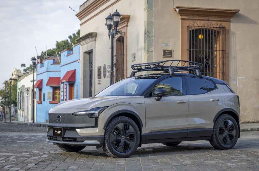 Volvo Car México presentó el nuevo Volvo EX30 Cross Country en Oaxaca. El SUV eléctrico con tecnología de punta para aventuras todoterreno.