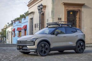 ¿Un eléctrico para la aventura? Así es el nuevo Volvo EX30 Cross Country