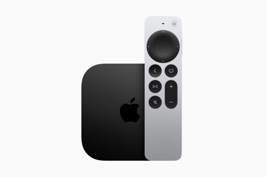 Apple TV 4K de 2022 junto con su control remoto. 
