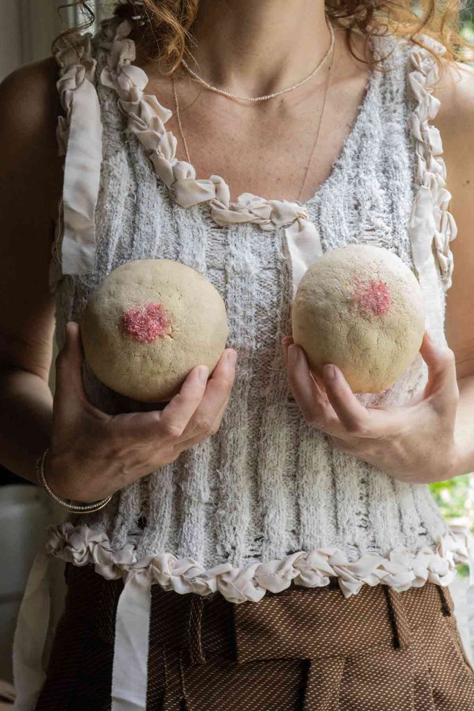Las Conchichis regresan en octubre para concientizar sobre el cáncer de mama. Panadería Rosetta, Maison Kayser y Toks