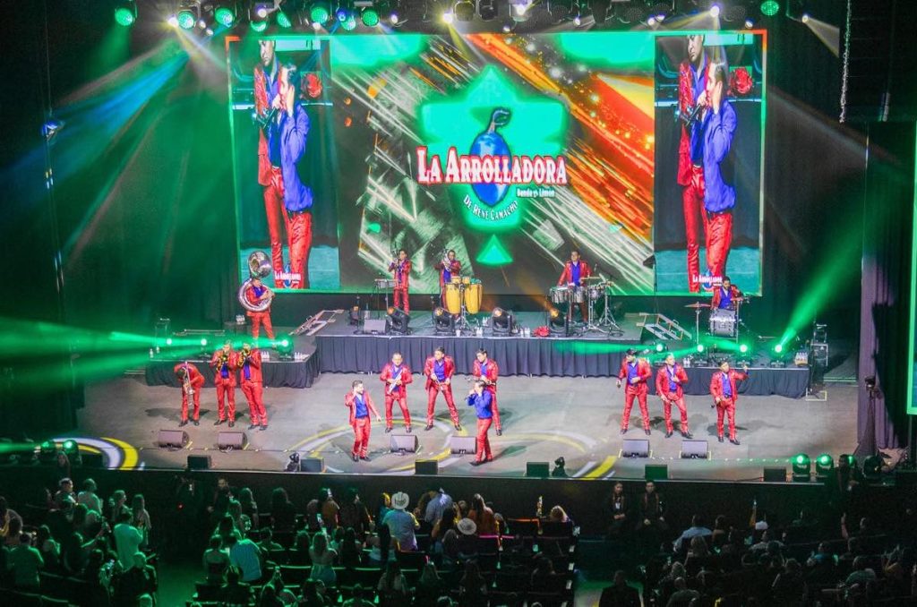 La Arrolladora Banda El Limón concierto gratis Zócalo Grito de Independencia CDMX 2025