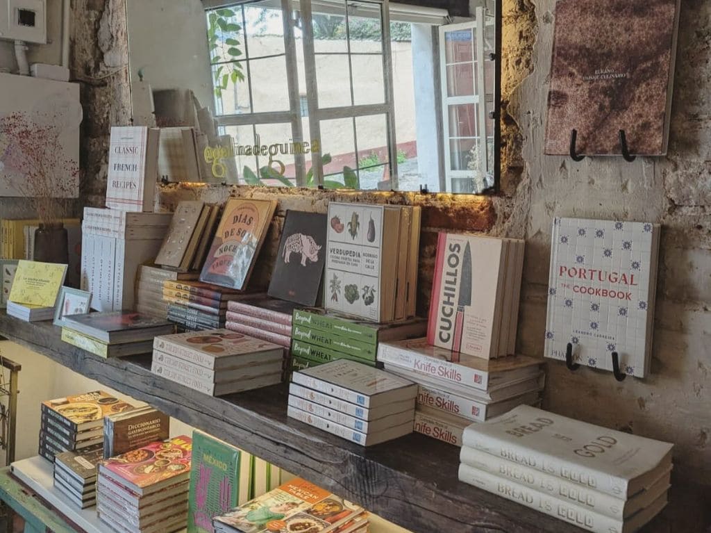 ¿Cómo llegar a la Librería Gallina de Guinea?
