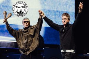 Oasis x Adidas ¡La colección sí estará disponible en México!