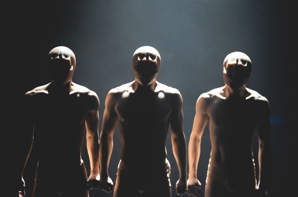 Palingenesis una pieza de danza taiwanesa