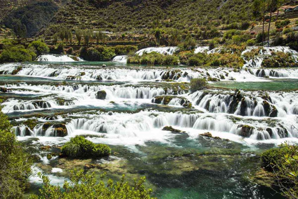 Conoce cinco pueblos turísticos de Perú que te invitan a vivir una experiencia inmersiva en la cultura, la gastronomía y la naturaleza.