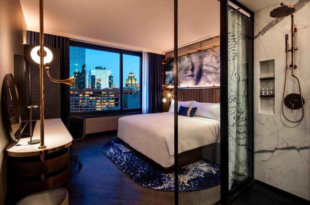 Checa el reporte Hotel Room Innsights 2025 de Hoteles.com, donde presentan todos los avances tecnológicos en la hospitalidad