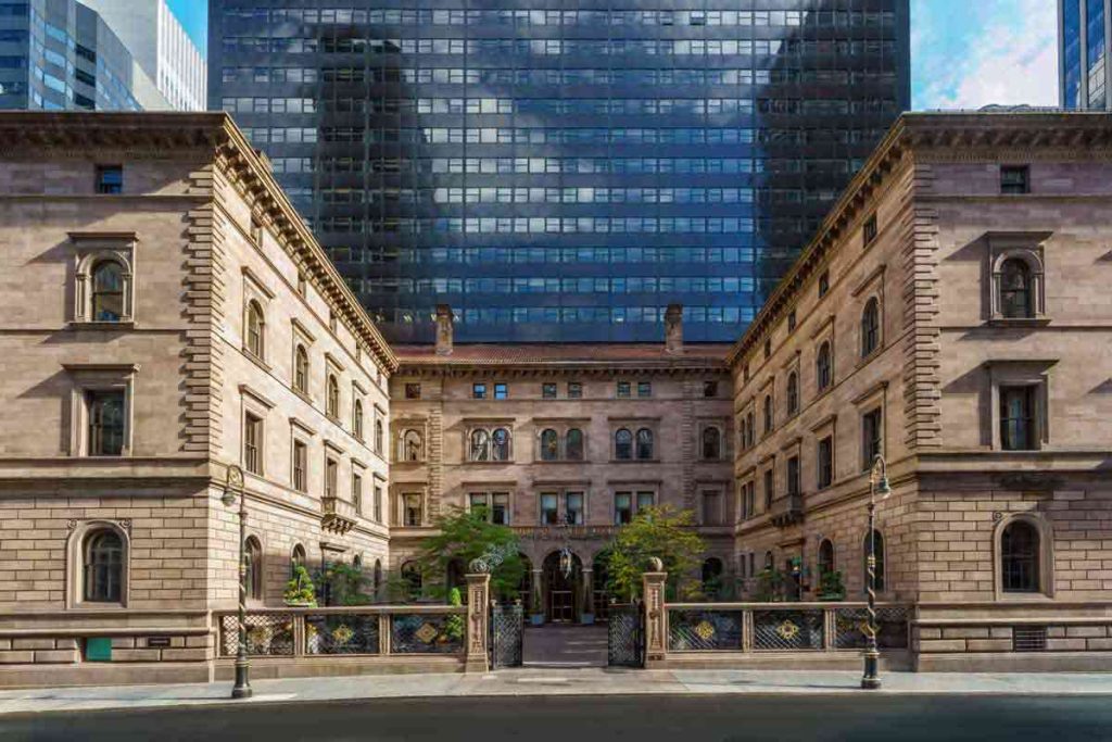 Descubre las ciudades clave para el shopping de otoño. Vive la moda, gastronomía y cultura en Nueva York, Madrid, Miami y Londres.