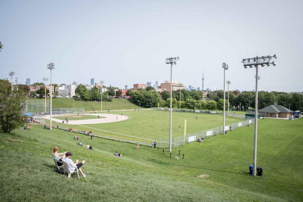 Toronto se consolida como un centro del deporte con el Mundial de FIFA 2026, el debut de la WNBA, hockey y beisbol.