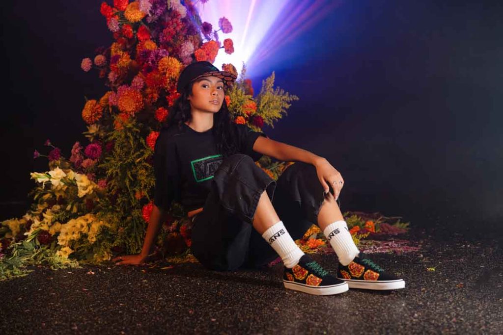 Vans celebra el Día de Muertos con una colección inspirada en la leyenda del colibrí como mensajero entre los vivos y los muertos