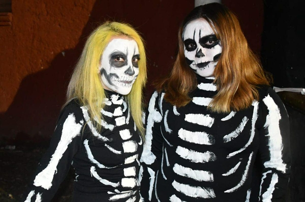 Pan de muerto, disfraces y sustos: llega La Aldea del Terror a CDMX ¡GRATIS!