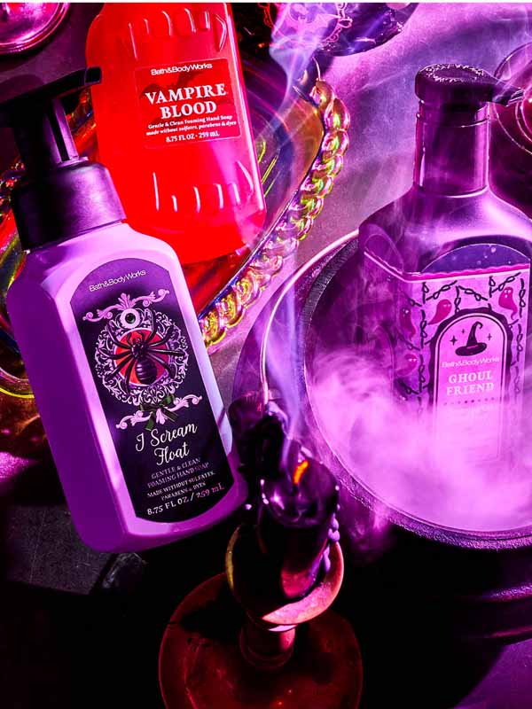 Bath & Body Works estrena su Colección de Halloween. Combina lo místico de la temporada con un homenaje al Día de Muertos.