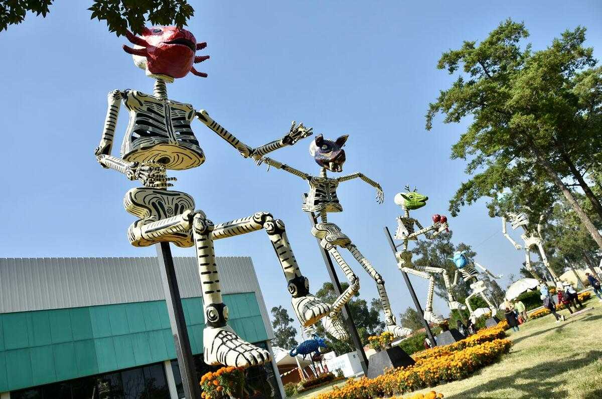 Calaveras gigantes llegan a Iztapalapa ¡Visítalas GRATIS!