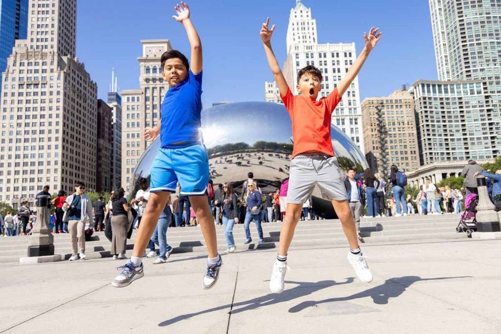 Por noveno año consecutivo, Chicago ha sido nombrada la mejor gran ciudad de Estados Unidos gracias a su hospitalidad, cultura y vitalidad.