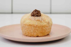 Llegó el pan de muerto a Cleotilde Barra de Café: descubre sus pastelitos de pan de muerto rellenos