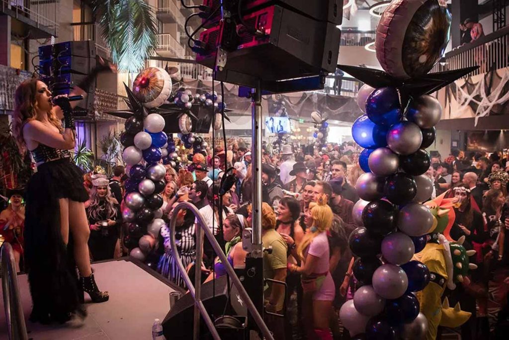 Denver celebra Halloween con opciones para todos los gustos. El programa va desde experiencias extremas como The Frightmare Compound