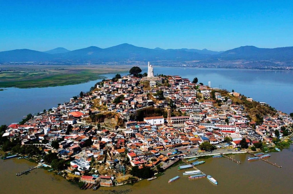 Aprende, crea y vive el Día de Muertos en Pátzcuaro, Michoacán 2025 1
