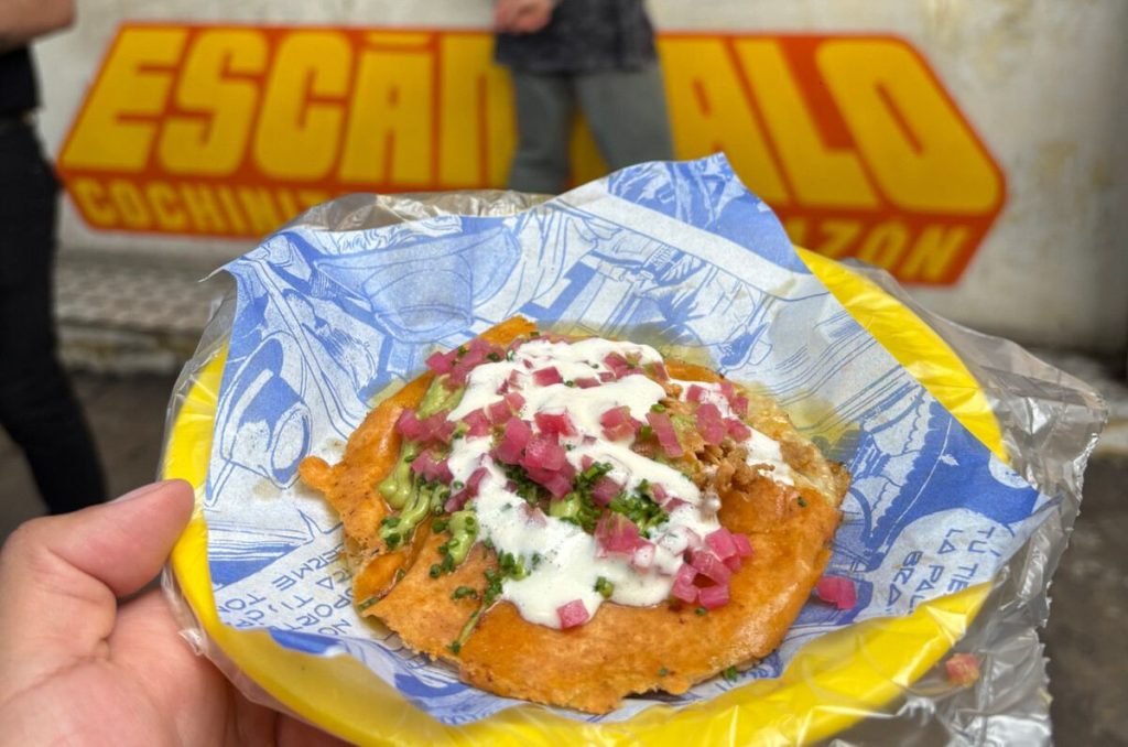 Así es Escándalo: cochinita, mezcal y fiesta en un mismo lugar de CDMX