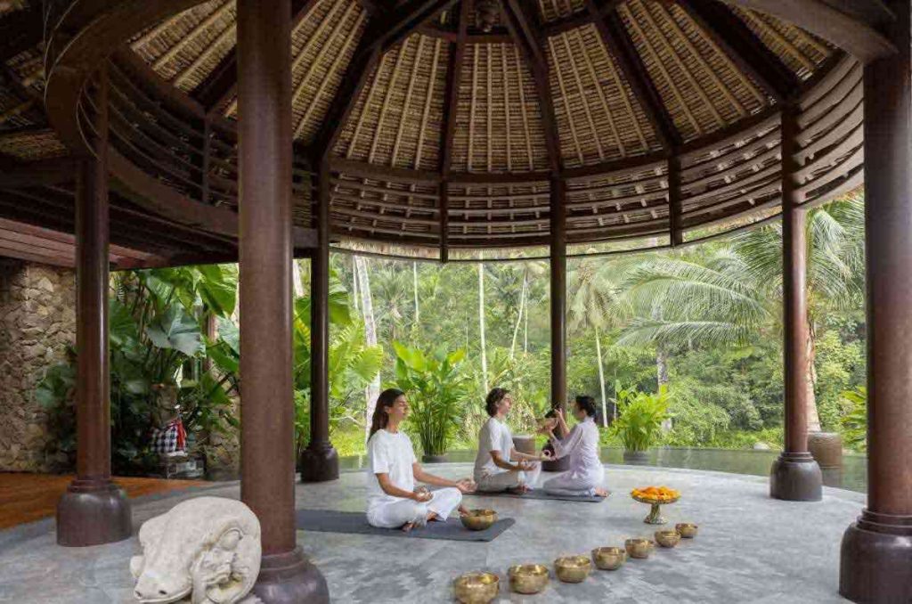 Entre los arrozales de Ubud y el río Ayung, Mandapa, a Ritz-Carlton Reserve, redefine el bienestar con experiencias diseñadas para recuperar la calma