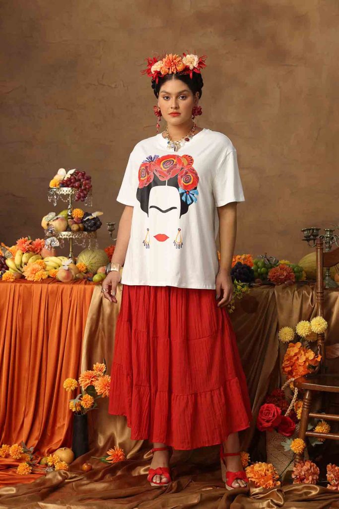 SHEIN celebra el Día de Muertos con el lanzamiento de dos líneas exclusivas: Looney Tunes y una colección en homenaje a Frida Kahlo.
