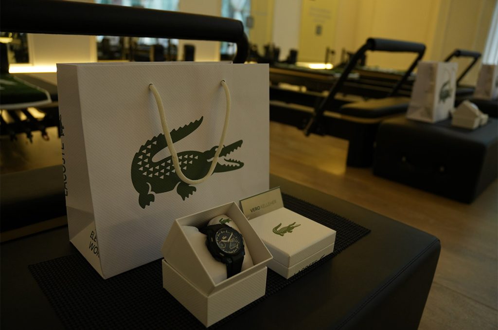 Pilates con estilo: El secreto para lucir top con Lacoste Joyería y Relojería 2