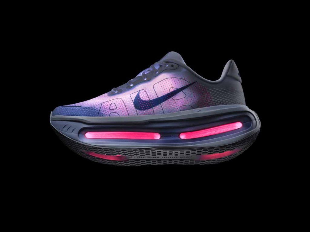 Nike Vomero Premium combina espumas ZoomX con unidades Air Zoom expuestas. Ofrece la amortiguación más suave para corredores